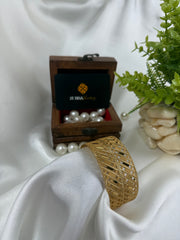 Elegant design Gold plated 2pc Kara Set