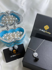 Cubic black and crystal stones necklace for girls/women