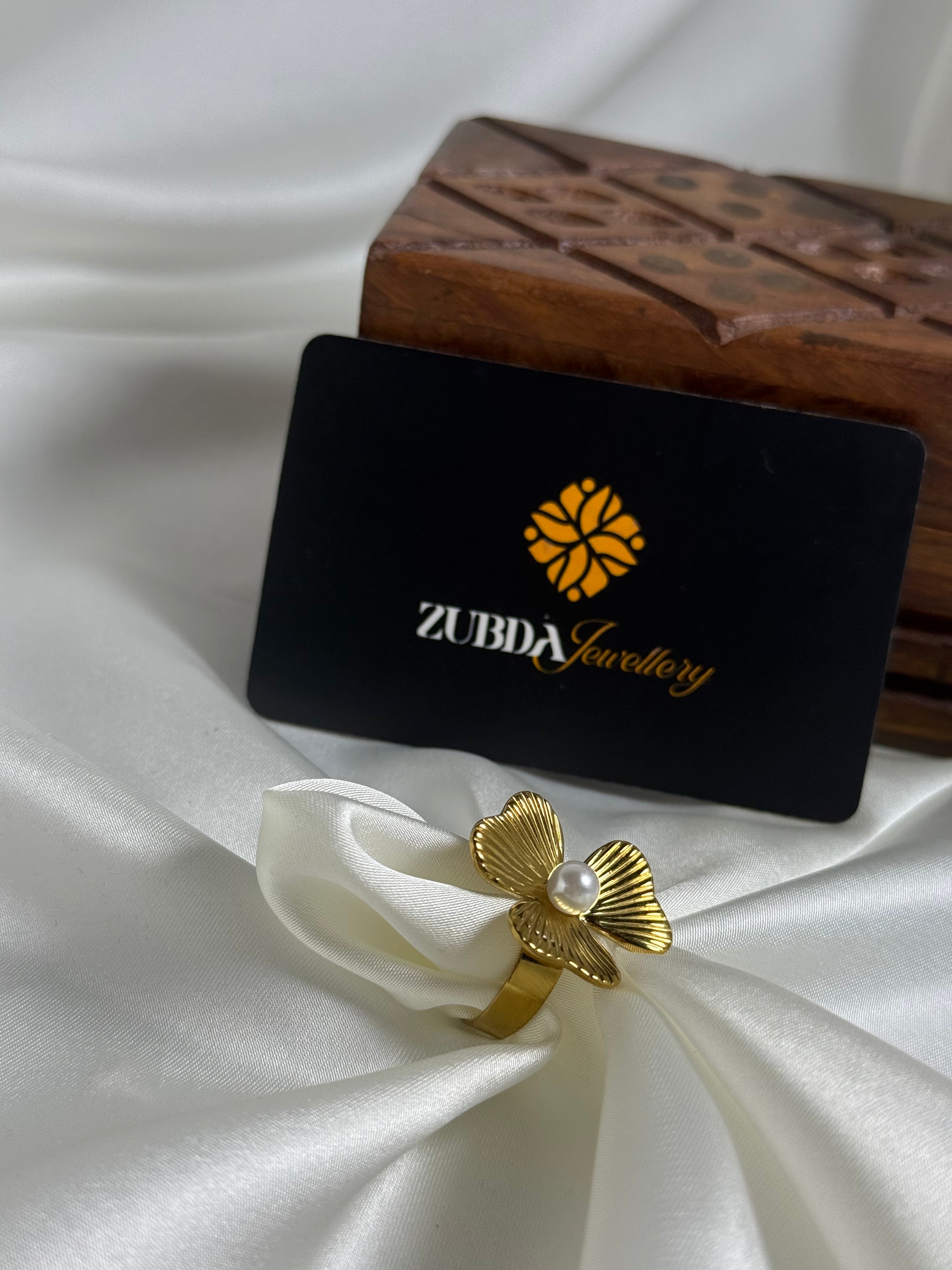 Sterling gold flower ring with white pearl