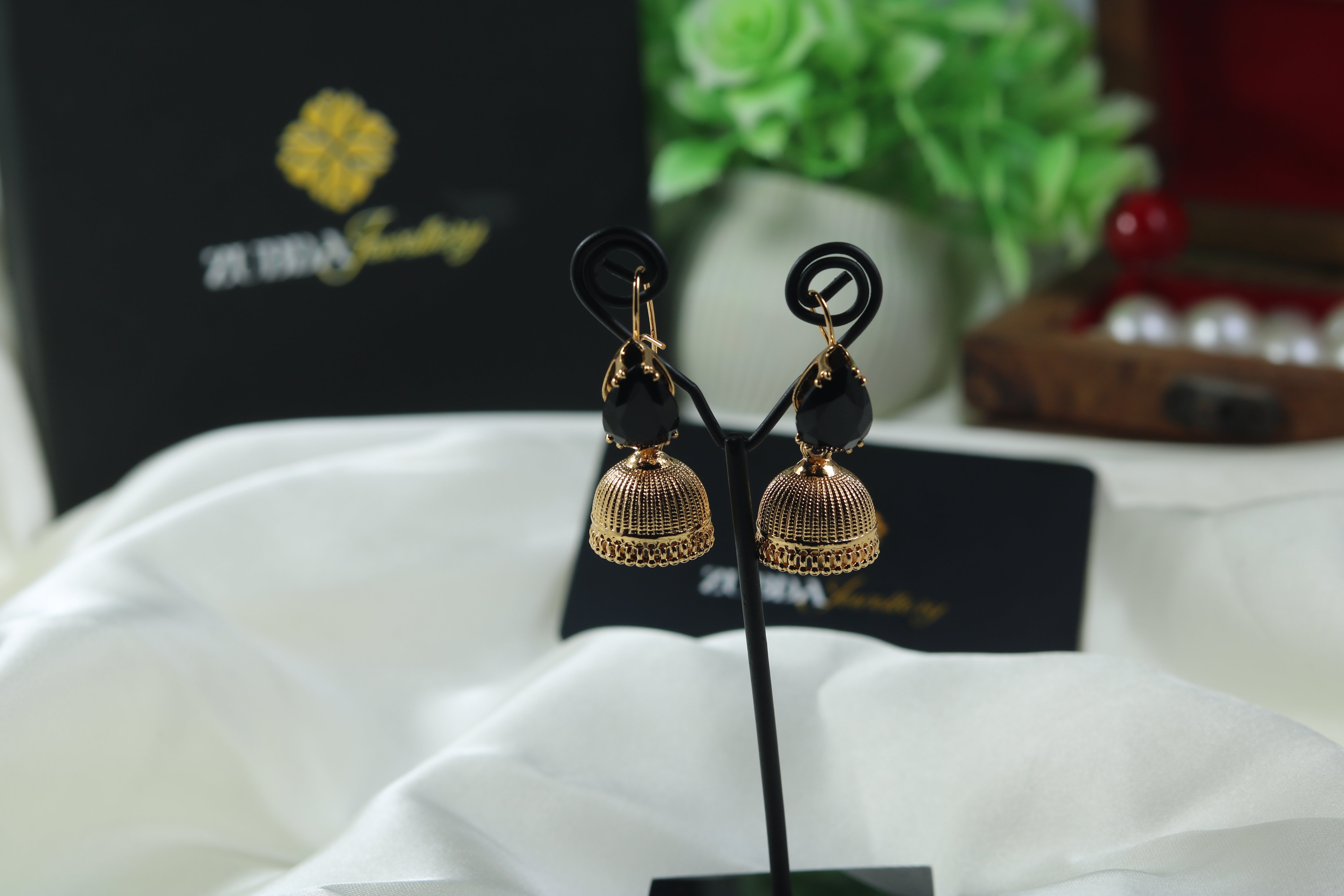 Gold plated filigree jumka with pearls