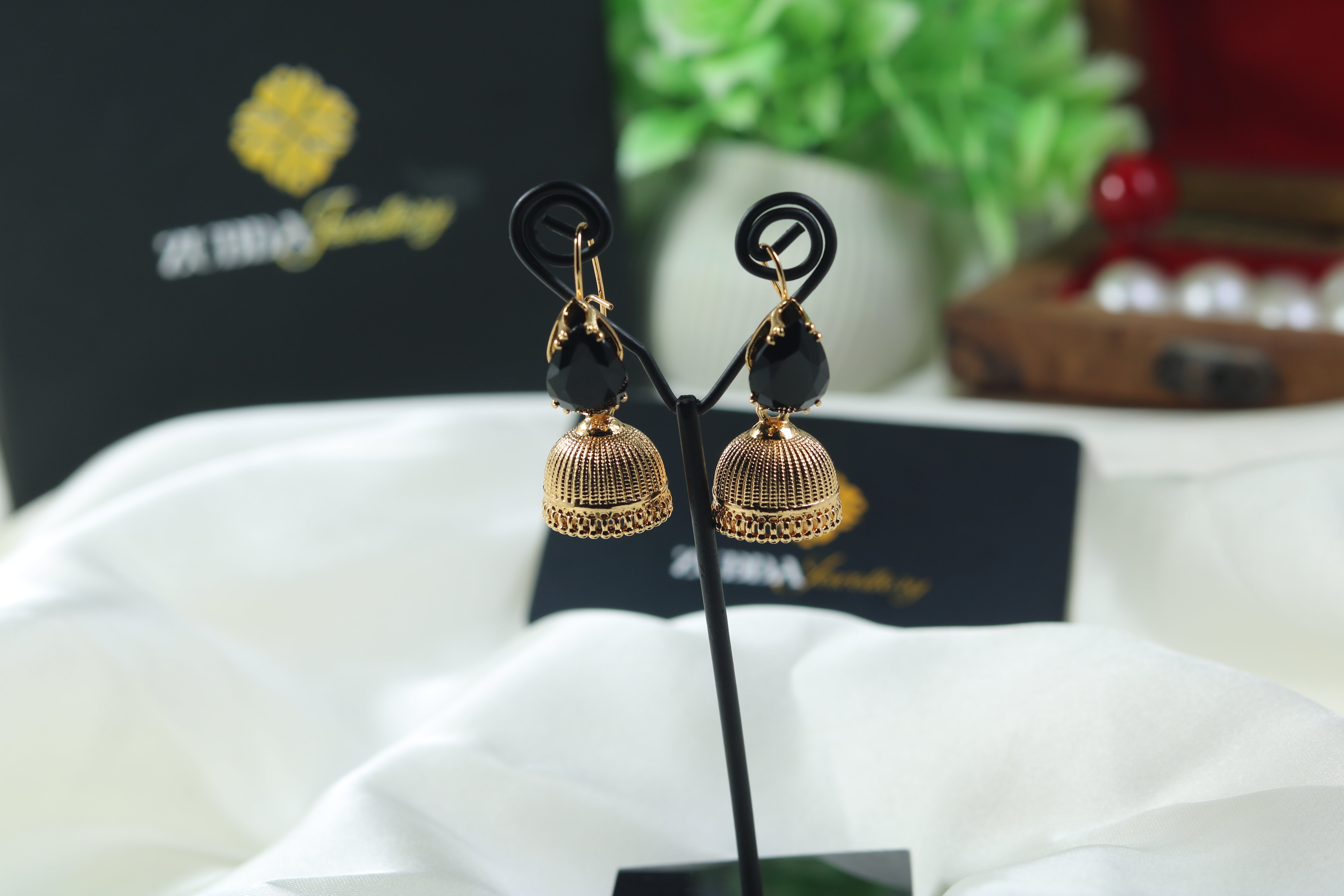 Gold plated filigree jumka with pearls