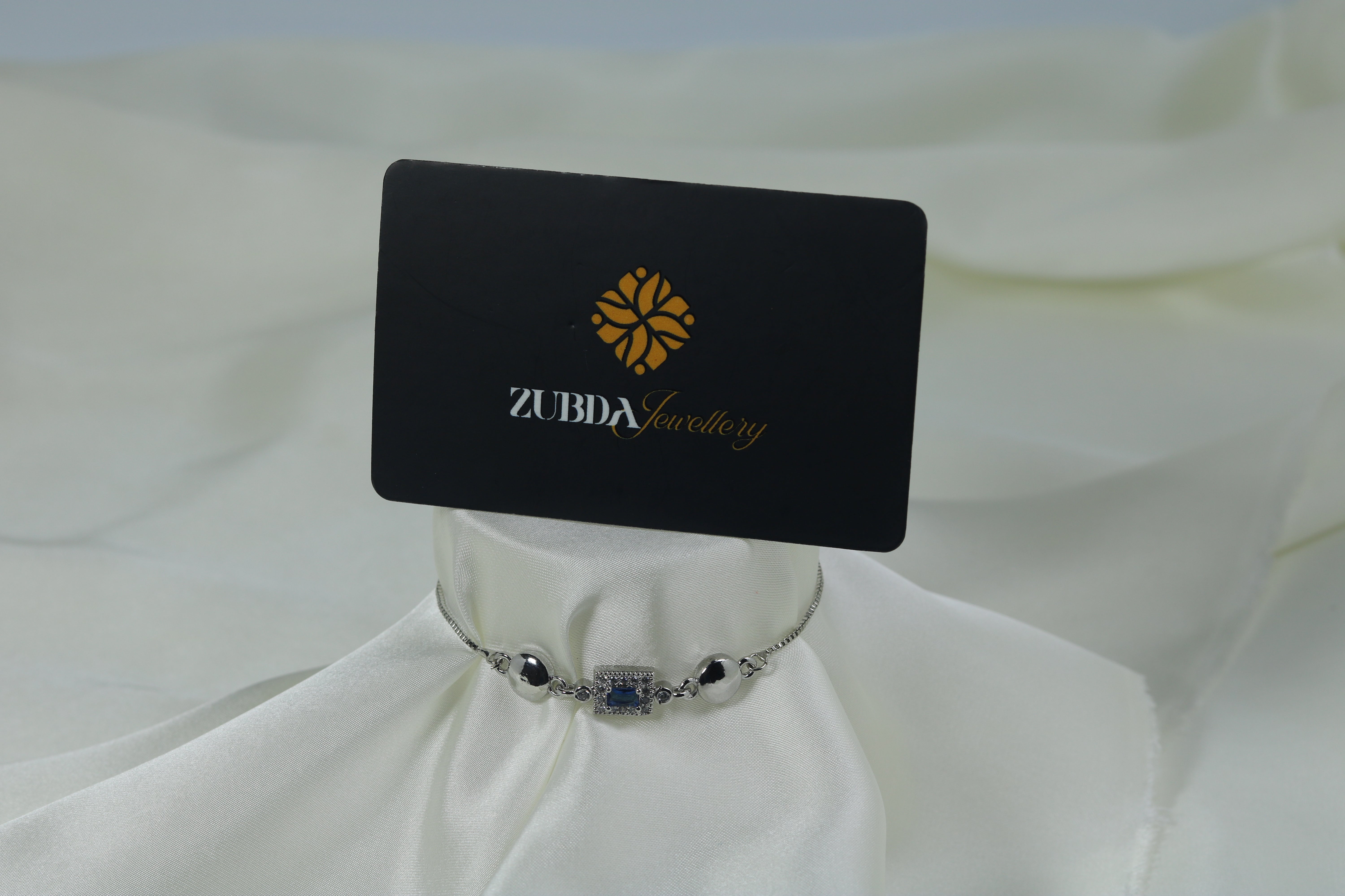 Elegant silver Bracelet